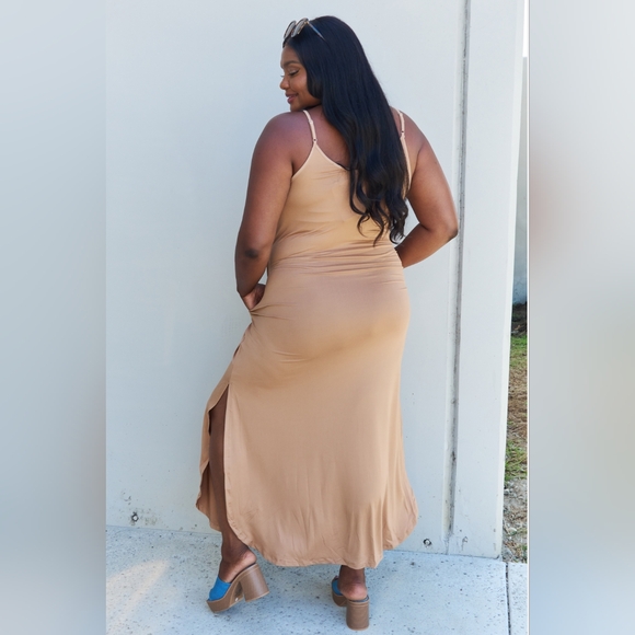 New Cami Side Slit Maxi Dress with pockets - Picture 4 of 6